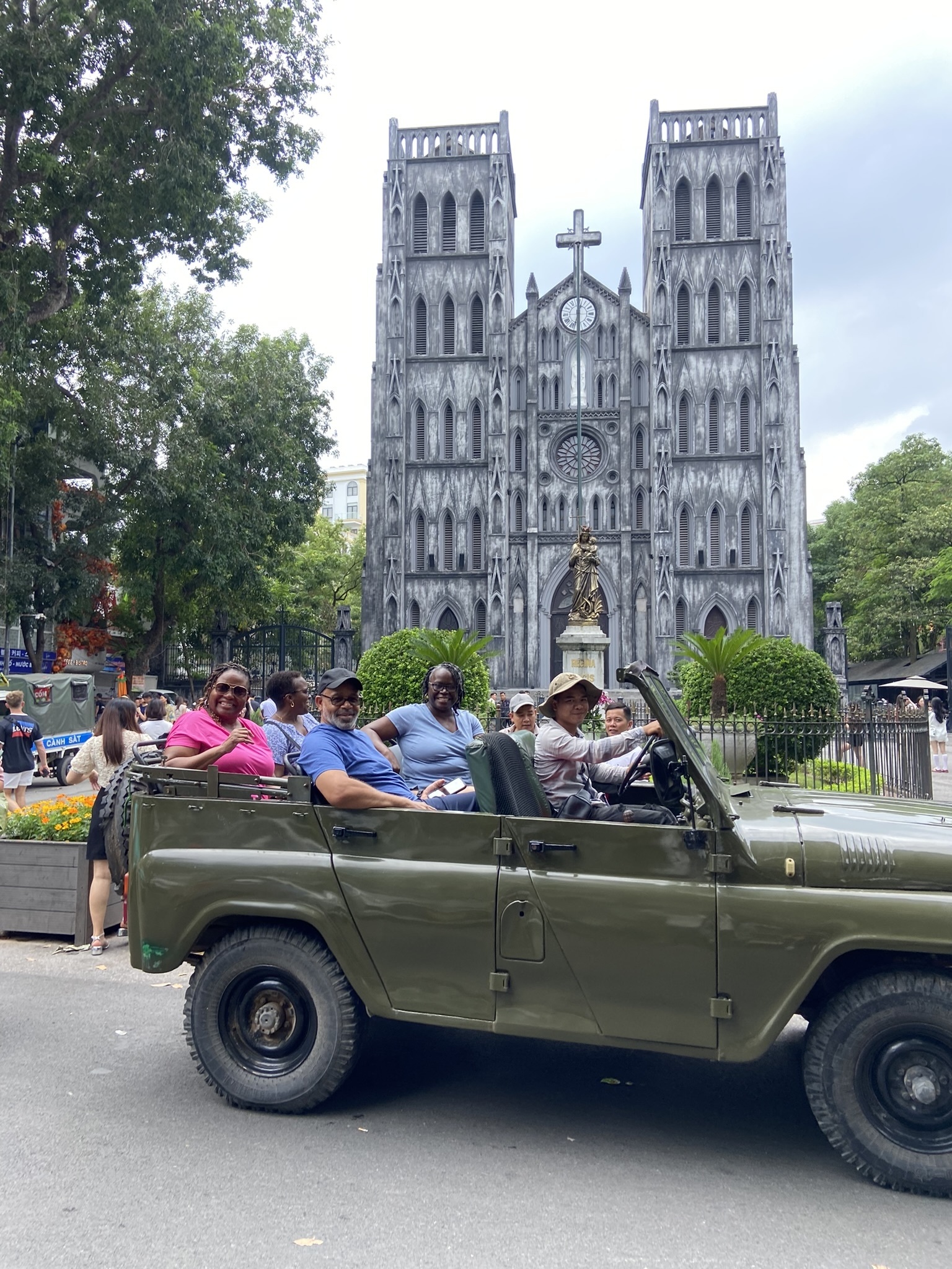 Discover Hanoi: Highlights & Hidden Gems by Army Jeep – 2.5 Hours